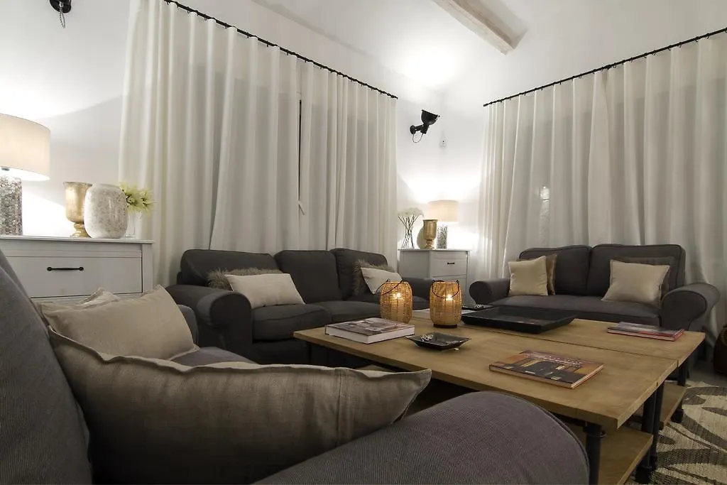 فيلا سيدجيسفي Casa Agustin 0*, سيدجيس إسبانيا